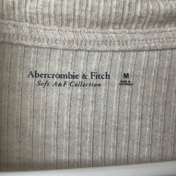 Abercrombie & Fitch Cream Wrap Top - Picture 2 of 3
